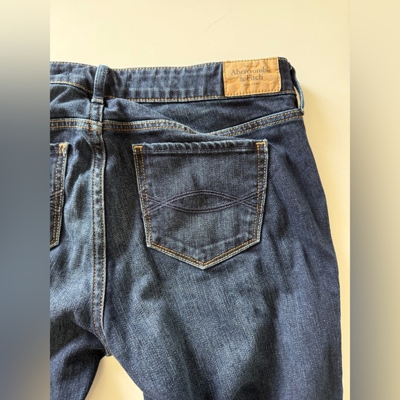 Abercrombie & Fitch-Dark Wash-Mid Rise-Jeans-Denim -Bootcut-Classic-6 Short - Picture 5 of 11